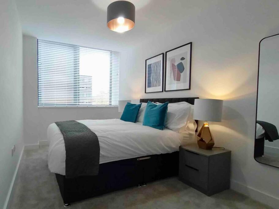 Apartmán Luxury 2 Bed 2 Bath Flat Near Old Trafford Manchester Exteriér fotografie