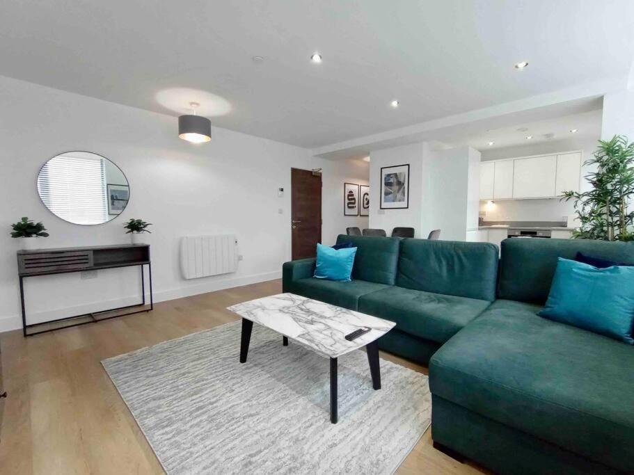 Apartmán Luxury 2 Bed 2 Bath Flat Near Old Trafford Manchester Exteriér fotografie